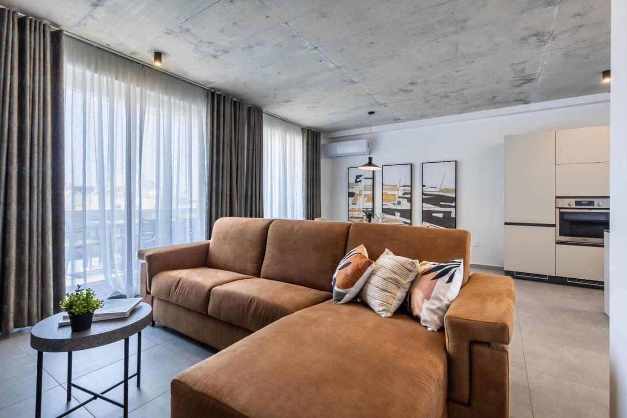 Seaside Luxury In Pembroke St Julians Apartment ภายนอก รูปภาพ