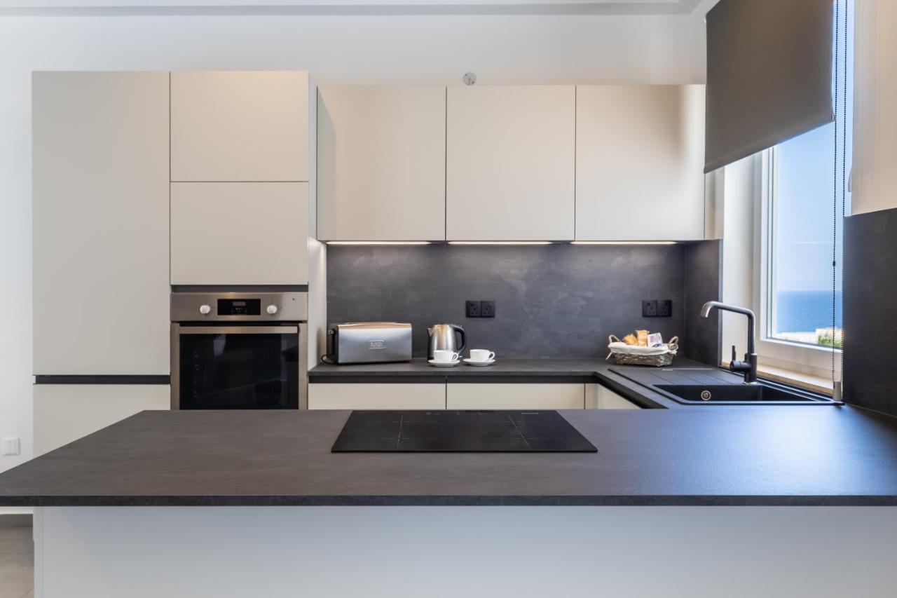 Seaside Luxury In Pembroke St Julians Apartment ภายนอก รูปภาพ