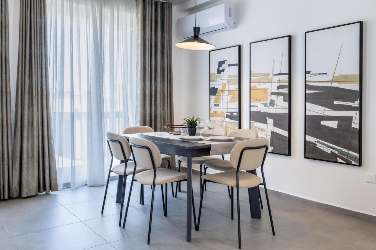 Seaside Luxury In Pembroke St Julians Apartment ภายนอก รูปภาพ